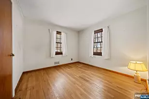 212 Spruce St, Midland Park, NJ 07432 - Photo 12