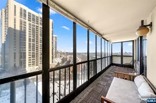 300 Winston Dr 609, Cliffside Park, NJ 07010 - Photo 18