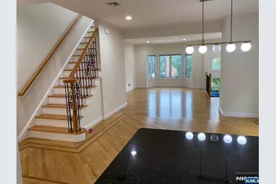 436A Lawton Avenue A #A, Cliffside Park, NJ 07010 - Photo 20