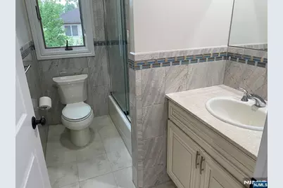 436A Lawton Avenue A #A, Cliffside Park, NJ 07010 - Photo 16