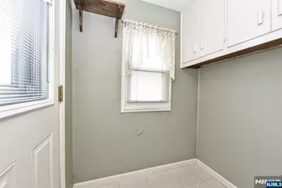 21 Charles Terrace, Waldwick, NJ 07463 - Photo 10