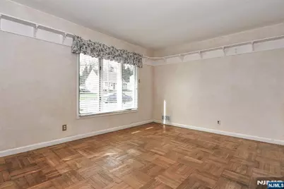 21 Charles Terrace, Waldwick, NJ 07463 - Photo 4