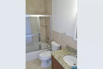 2450 Lemoine Avenue A #A, Fort Lee, NJ 07024 - Photo 4