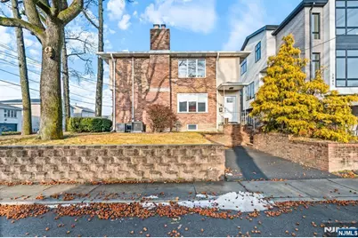 15 Hillcrest Avenue A #A, Fort Lee, NJ 07024 - Photo 1