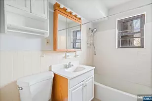 300 Lookout Ave C4, Hackensack, NJ 07601 - Photo 18