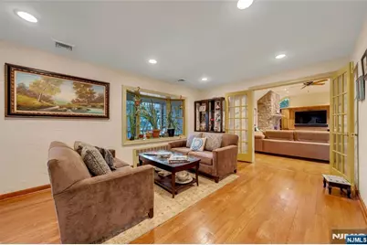 460 Maple Avenue, Washington Township, NJ 07676 - Photo 10