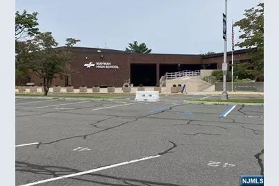 418 Poets Way, Mahwah, NJ 07430 - Photo 26