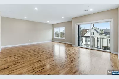 109 7th Street, Newark, NJ 07107 - Photo 34