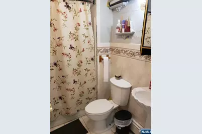 39 Tuttle Street, Wallington, NJ 07057 - Photo 16