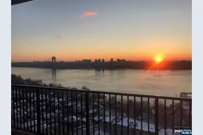 3 Horizon Road #1004, Fort Lee, NJ 07024 - Photo 4