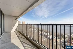 3 Horizon Rd, Fort Lee, NJ 07024 - Photo 10