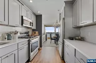 3 Horizon Rd, Fort Lee, NJ 07024 - Photo 4