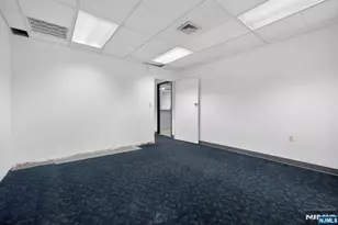 500 Piermont Road 103, Closter, NJ 07624 - Photo 6