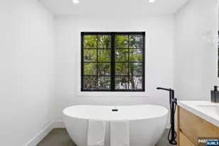 7 Cedar Ct, Demarest, NJ 07627 - Photo 38