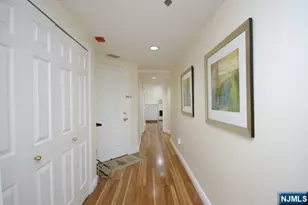 307 Jefferson Ct, Edgewater, NJ 07020 - Photo 24
