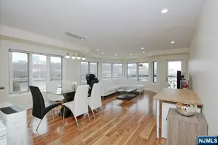 307 Jefferson Ct, Edgewater, NJ 07020 - Photo 6