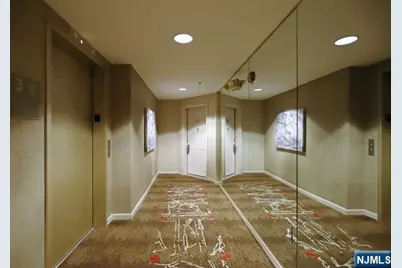 307 Jefferson Court, Edgewater, NJ 07020 - Photo 22