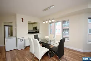 307 Jefferson Ct, Edgewater, NJ 07020 - Photo 10