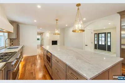 183 Park Avenue, West Caldwell, NJ 07006 - Photo 2