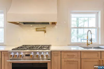 183 Park Avenue, West Caldwell, NJ 07006 - Photo 14