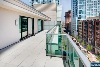 20 Newport Parkway 617 #617, Jersey City, NJ 07310 - Photo 2