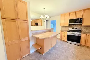 5 Earnshaw Pl, Clifton, NJ 07013 - Photo 6