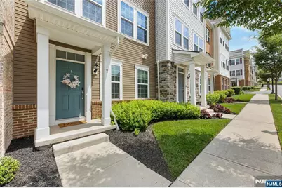 12 Marshall Lane, Wood Ridge, NJ 07075 - Photo 2