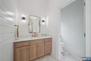 40 Greenview Way, Montclair, NJ 07043 - Photo 32