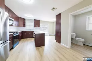 409 Lincoln Street B, Carlstadt, NJ 07072 - Photo 12