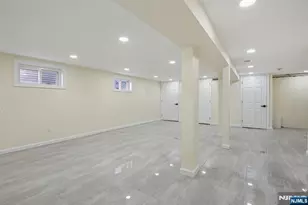 4 Lincoln Pl, Cliffside Park, NJ 07010 - Photo 32