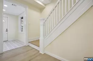 4 Lincoln Pl, Cliffside Park, NJ 07010 - Photo 4