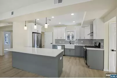 4 Lincoln Place, Cliffside Park, NJ 07010 - Photo 14