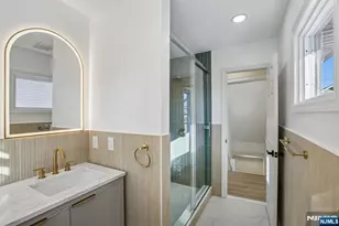 4 Lincoln Pl, Cliffside Park, NJ 07010 - Photo 24