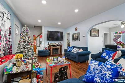 228 Totowa Road, Totowa, NJ 07512 - Photo 6