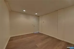 90 Dewey, Bloomfield, NJ 07003 - Photo 24