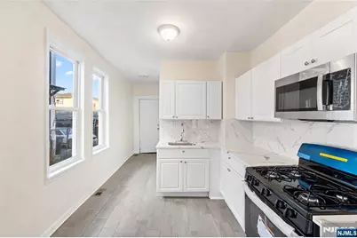 366 Badger Avenue, Newark, NJ 07112 - Photo 44