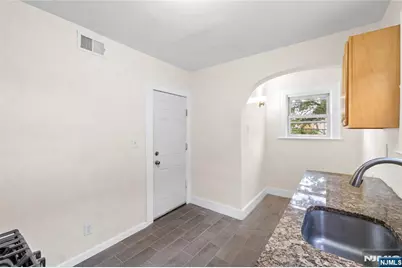 24-26 Irving Avenue, Newark, NJ 07112 - Photo 40