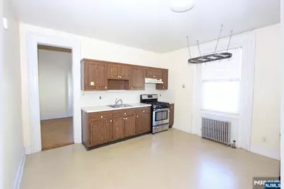 28 Greenwood Avenue Back #Back, Elmwood Park, NJ 07407 - Photo 16