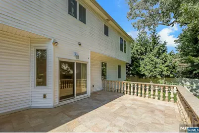 627 Concord Street, New Milford, NJ 07646 - Photo 8
