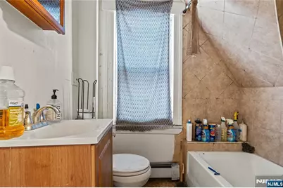 10 Treacy Avenue, Newark, NJ 07108 - Photo 4