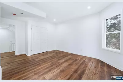 75 Washington Street, East Orange, NJ 07017 - Photo 6