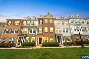 88 Truman Dr, Wood Ridge, NJ 07075 - Photo 2