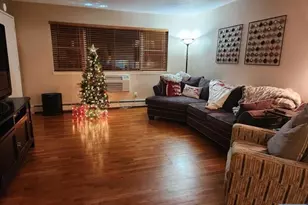 1-42 Virginia Dr A, Fair Lawn, NJ 07410 - Photo 2