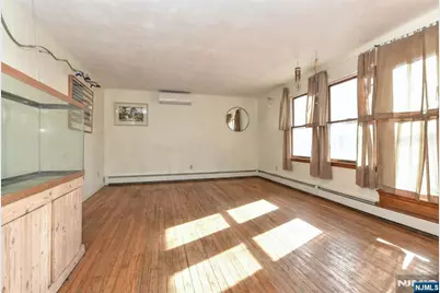 638 Washington Avenue, Washington Township, NJ 07676 - Photo 4