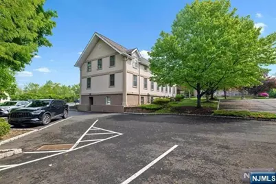 27 S Franklin Turnpike 301 #301, Ramsey, NJ 07446 - Photo 4