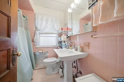 228 Duane Street, Orange, NJ 07050 - Photo 20