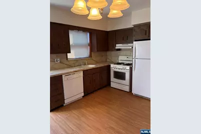 36 North Street, Elmwood Park, NJ 07407 - Photo 4