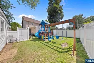 940 Garrison Ave, Teaneck Township, NJ 07666 - Photo 32