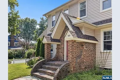 940 Garrison Avenue, Teaneck Township, NJ 07666 - Photo 2