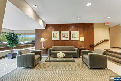 2 Horizon 626 #626, Fort Lee, NJ 07024 - Photo 4